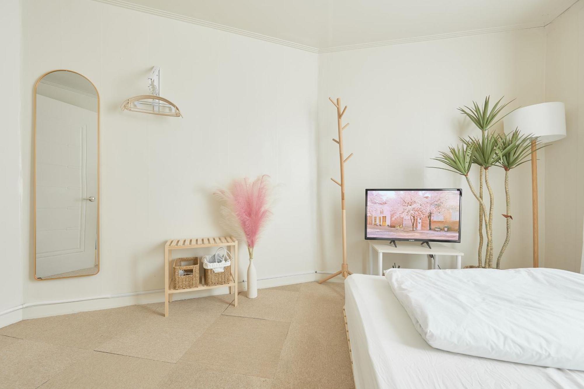 Sensibility House Apartment *